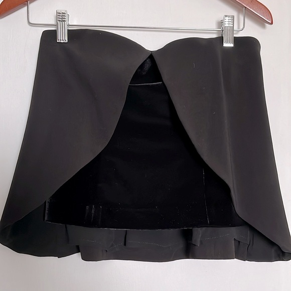 ZARA BASIC BLACK CROPPED STRAPLESS CAMISOLE NWOT - Picture 1 of 7